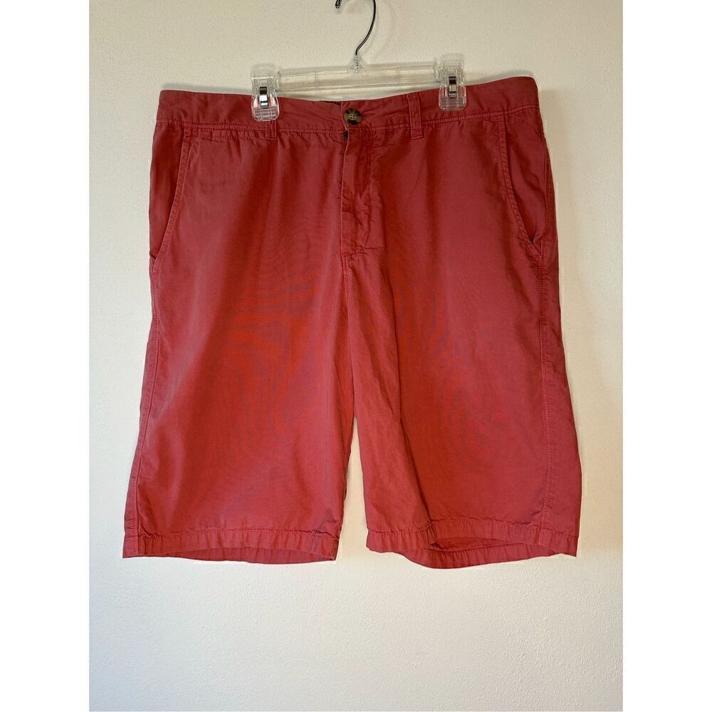 Johnnie O men’s Malibu Red shorts size 34”   #29-1206